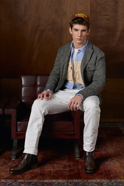 Look 8